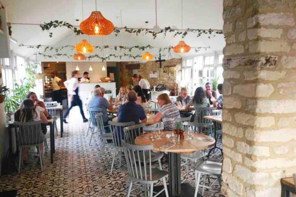Oxfordshire Living - The Churchill Apartment - Woodstock Ngoại thất bức ảnh